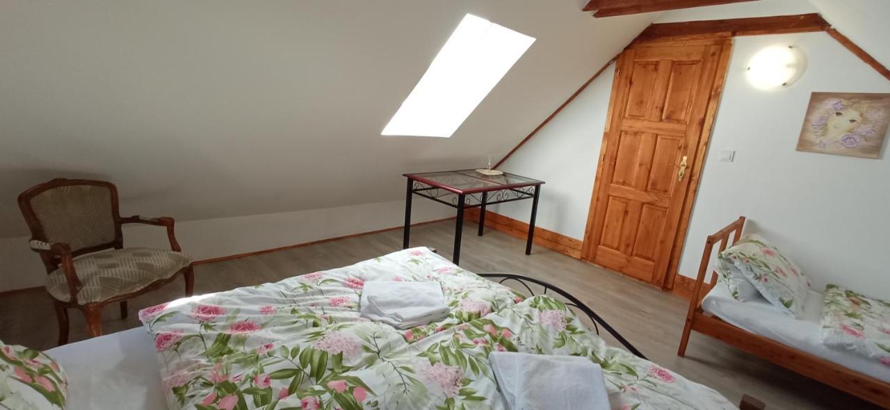 Chalupa Jahudka Kunžak Exteriör bild